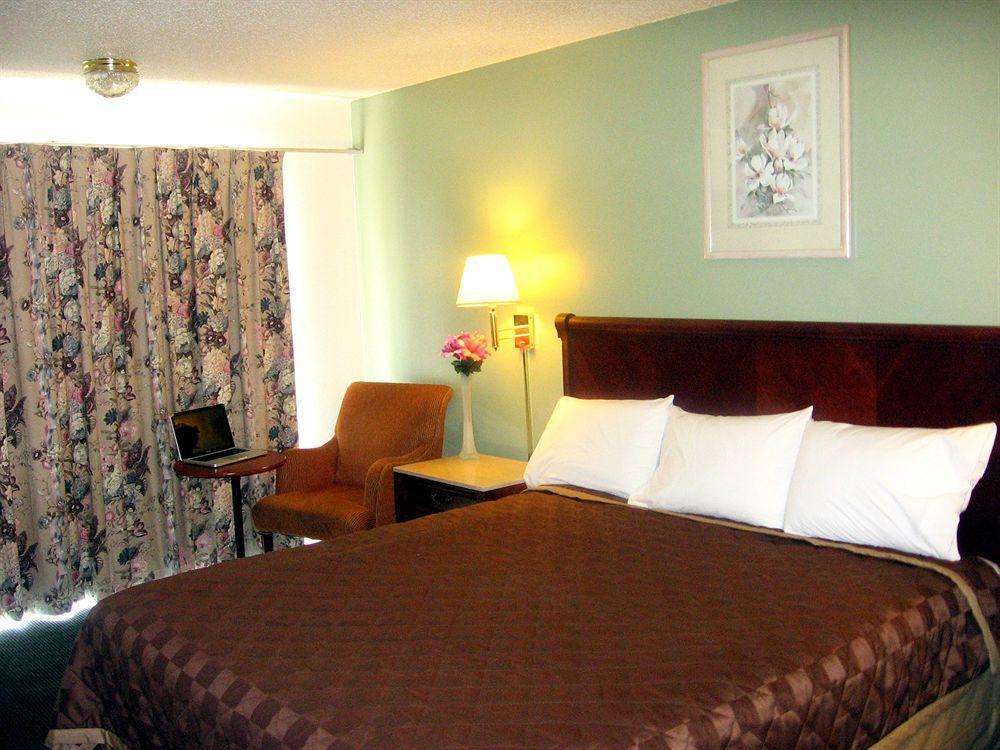 Econo Lodge Red Bluff Εξωτερικό φωτογραφία